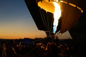2024BalloonFiestaGlow-94.jpg